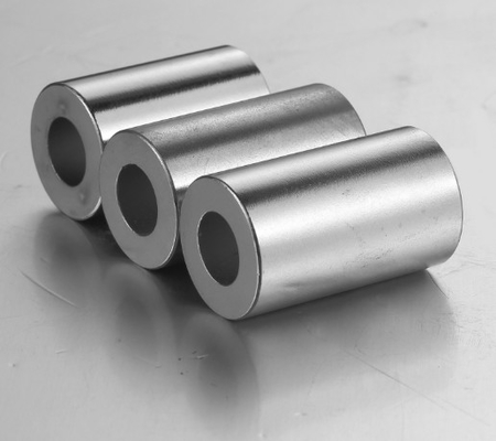 Büyük 0.3mm 0.8mm Silindirik Nadir Toprak Mıknatısları, Büyük N52 Neodimyum Mıknatıslar